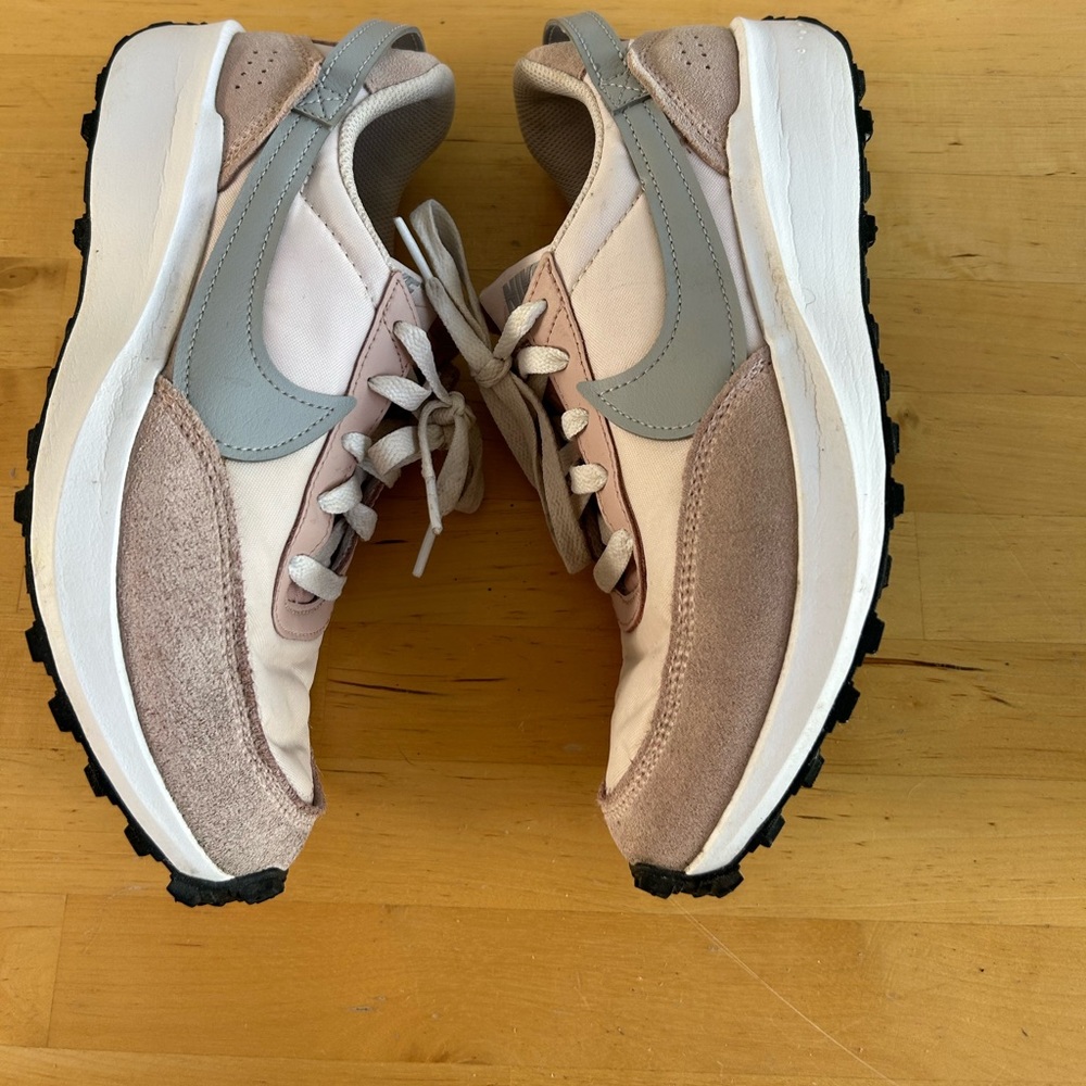 Nike Debut Waffle 8.5